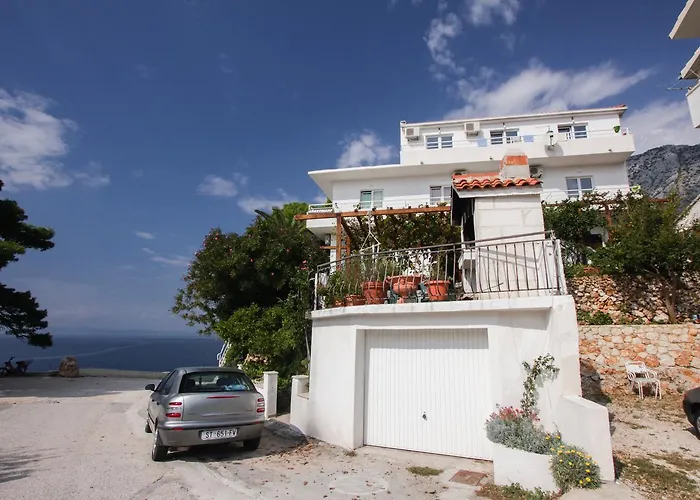 Nadia Appartement Igrane